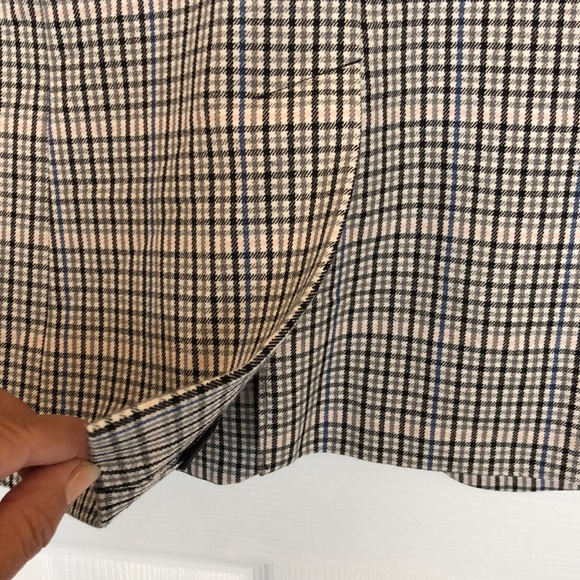 Plaid blazer jacket with single button, pockets and back split at hem - Picture 6 of 8